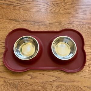 Small Dog Dishes with Silicone Mat